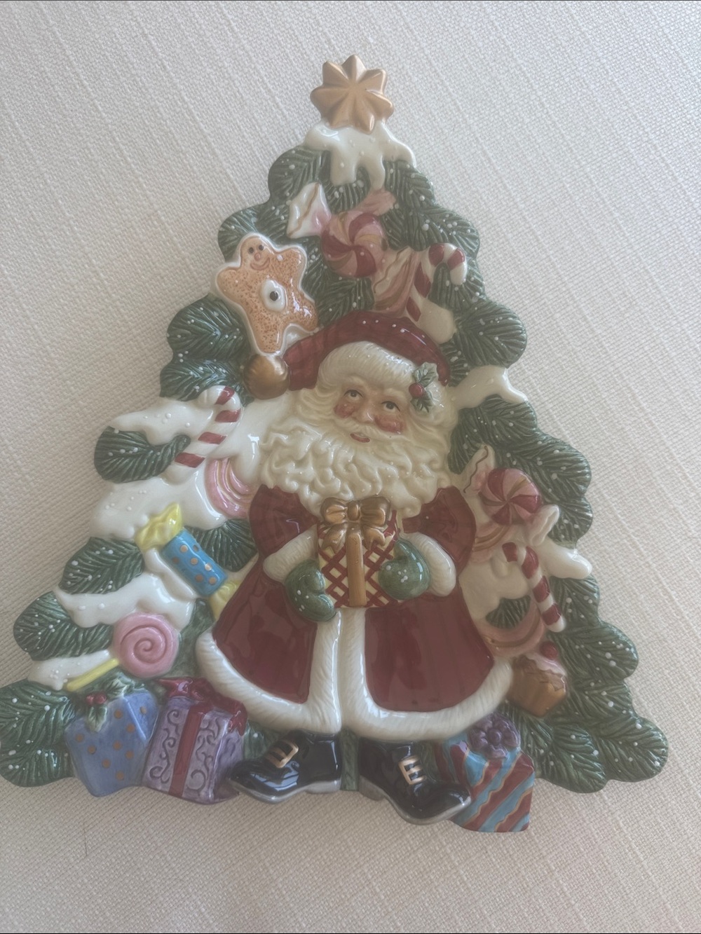 Fitz and Floyd Santa Canape Plate/Ceramic Wall Plaque - Red, Green, Gold
